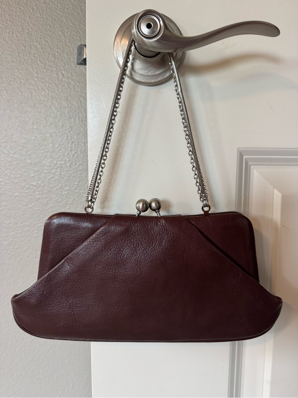 Rich Hobo Leather Kiss-Lock Clutch